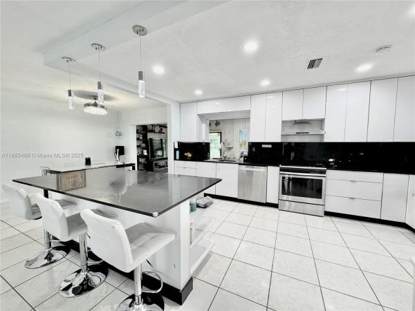 Westwood, 7005 NW 94th Ave, Tamarac, Florida 33321, image 1