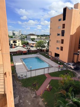 Golden Gate, 440 E 23rd St #1316, Hialeah, Florida 33013, image 2