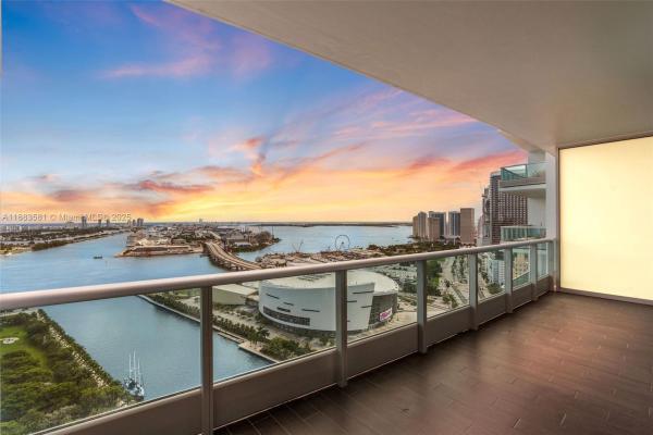 900 Biscayne Bay, 900 Biscayne Blvd #3502, Miami, Florida 33132, image 1