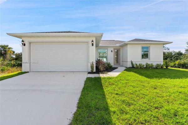 412 Wickham Ave S, Lehigh Acres, Florida 33974, image 1