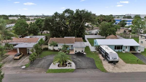 Oak Grove, 1110 SW 32nd St, Fort Lauderdale, Florida 33315, image 2