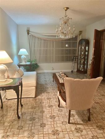 Floral Gardens, 8947 SW 12th St, Westchester, Florida 33174, image 3