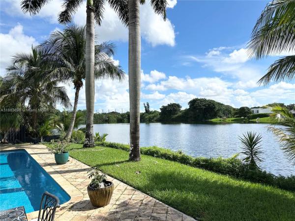 Davide Isles At Jacaranda, 960 Bayberry Point Dr, Plantation, Florida 33324, image 1