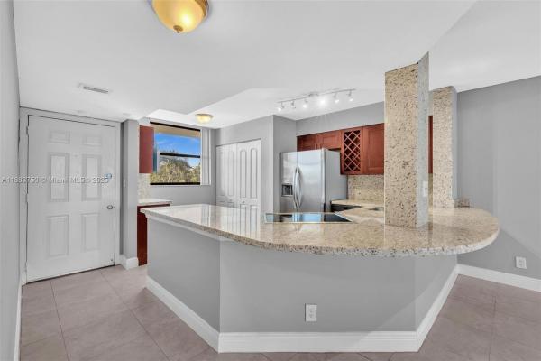 Lake Emerald, 118 Lake Emerald Dr #207, Oakland Park, Florida 33309, image 1