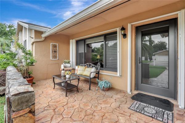Woodfield, 10419 SW 143rd Ct, The Hammocks, Florida 33186, image 2