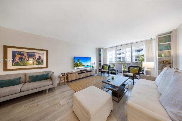 South Bay Club, 800 West Ave #338, Miami Beach, Florida 33139, image 1