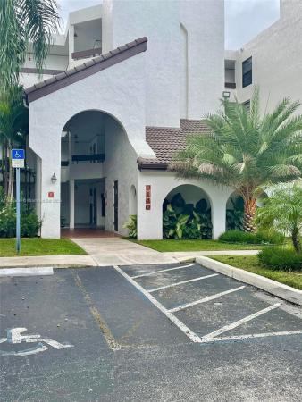 9140 SW 123 Ct #201, Unincorporated Dade County, Florida 33186, image 1