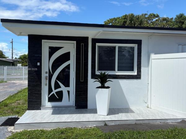 Riverdale Estates, 3361 NW 207th St, Miami Gardens, Florida 33056, image 1