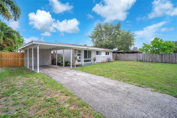Fairfax Brolliar, 3641 SW 23rd Ct, Fort Lauderdale, Florida 33312, image 2
