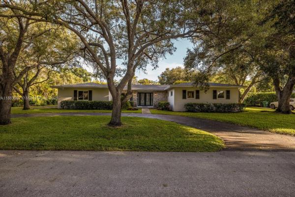 Country Club Grove, 8445 SW 147th St, Palmetto Bay, Florida 33158, image 1