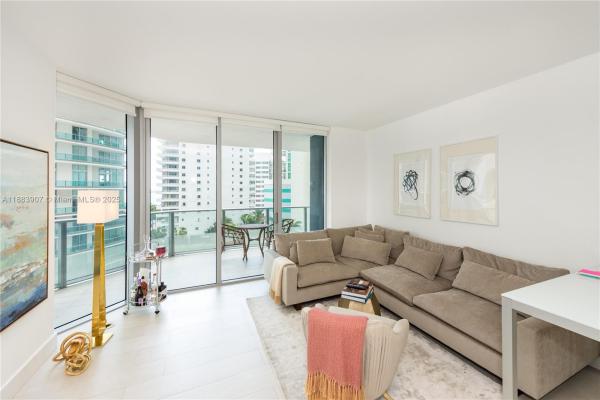 Brickell House, 1300 Brickell Bay Dr #708, Miami, Florida 33131, image 3