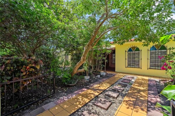 South Shenandoah, 1712 SW 13th St, Miami, Florida 33145, image 1