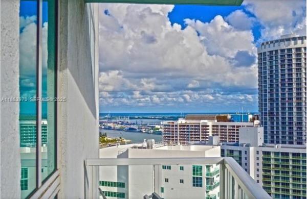 Quantum On The Bay, 1900 N Bayshore Dr #4018, Miami, Florida 33132, image 1
