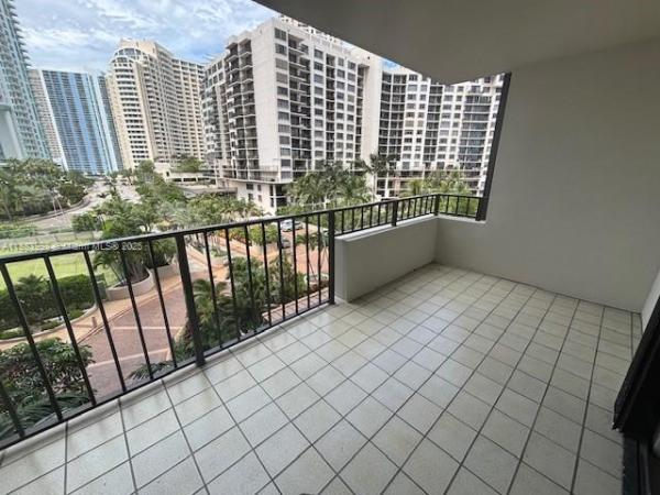 Brickell Key One, 520 Brickell Key Dr #A712, Miami, Florida 33131, image 1
