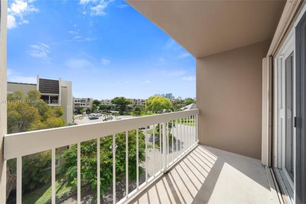 7920 Camino Real #404, Miami, Florida 33143, image 1