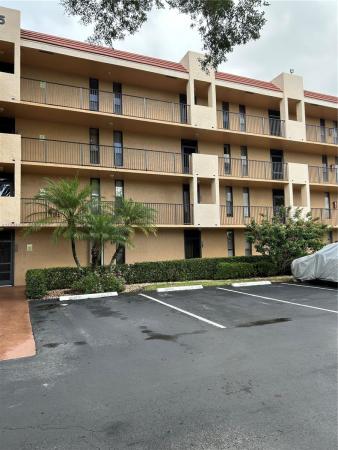 6011 Coral Lake Dr #111, Margate, Florida 33063, image 1