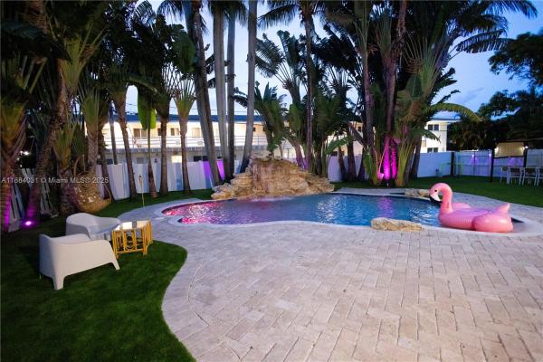 Hollywood Country Club, 1435 Grant St #na, Hollywood, Florida 33020, image 1
