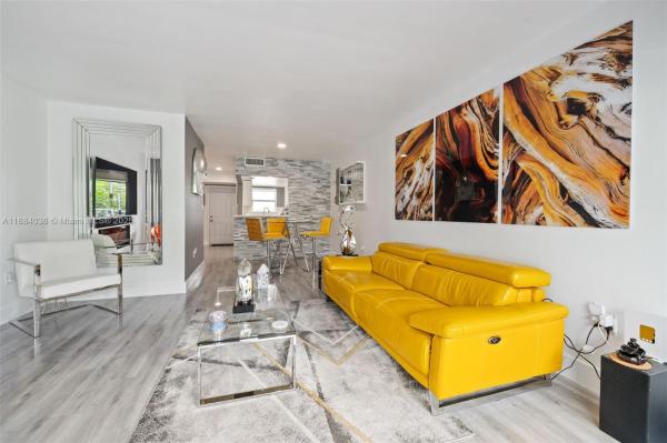 9373 Fontainebleau Blvd #K212, Miami, Florida 33172, image 1