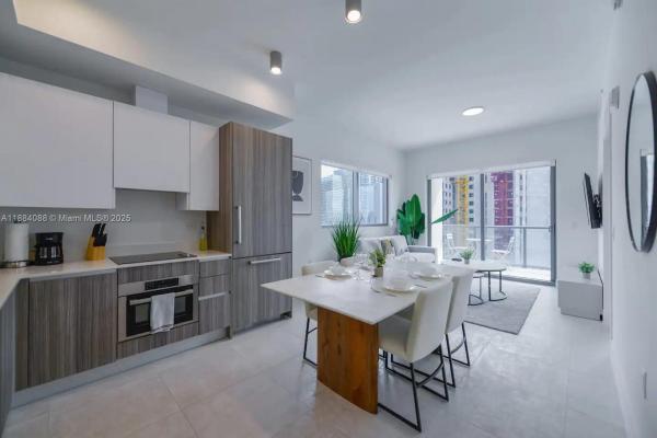 Smart Brickell 1, 239 SW 9th St #1601, Miami, Florida 33130, image 1