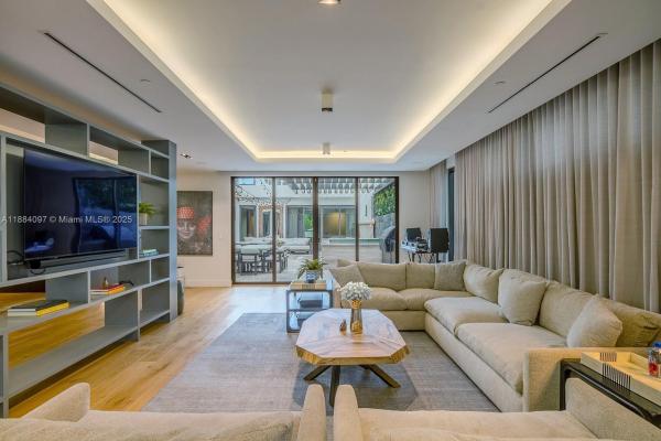 350 Meridian, 350 Meridian Ave #PH, Miami Beach, Florida 33139, image 1