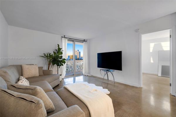 Admiral Towers, 1020 Meridian Ave #816, Miami Beach, Florida 33139, image 1