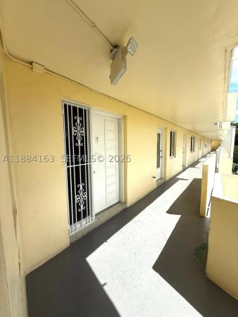 Rolling Greens, 1201 NE 191st St #G304, Ojus, Florida 33179, image 3