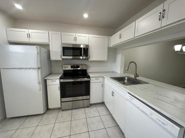 Fairview At Pembroke Pointe, 10453 NW 11th St #206, Pembroke Pines, Florida 33026, image 2