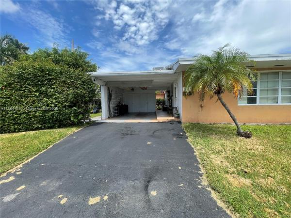 Poinsetta Park, 1400 N 16th Ave, Hollywood, Florida 33020, image 1