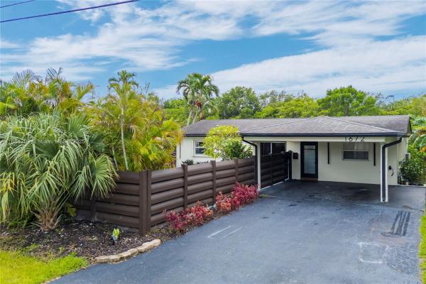 Royal Palm Isles, 1672 NW 36th Ct, Oakland Park, Florida 33309, image 2
