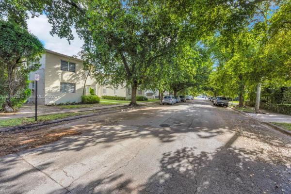 23 Phoenetia Ave, Coral Gables, Florida 33134, image 1