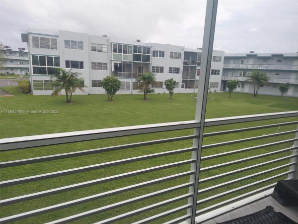 Sheridan Lakes, 2300 Park Ln #211, Hollywood, Florida 33021, image 1