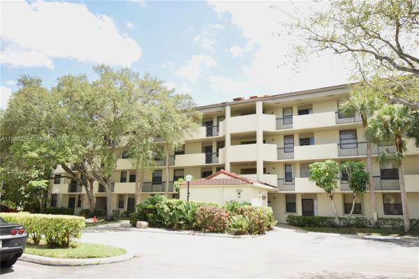 Applewood Village 4, 2908 Carambola Cir S #402, Coconut Creek, Florida 33066, image 1