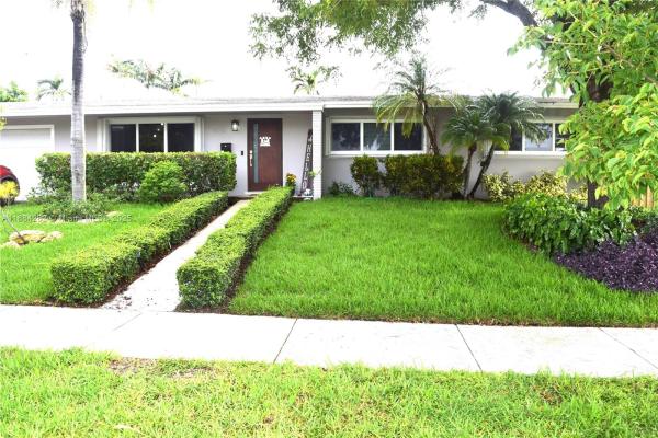 Orchard Estates, 9355 SW 181st St, Palmetto Bay, Florida 33157, image 1