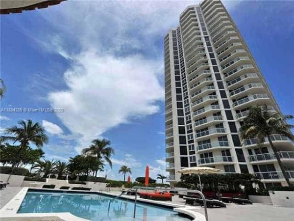 St Tropez Ocean, 7330 Ocean Ter #18-C, Miami Beach, Florida 33141, image 1