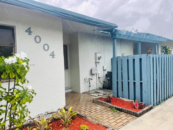 Woodscape Townhomes, 4004 SW 69th Ter #4-S, Miramar, Florida 33023, image 1