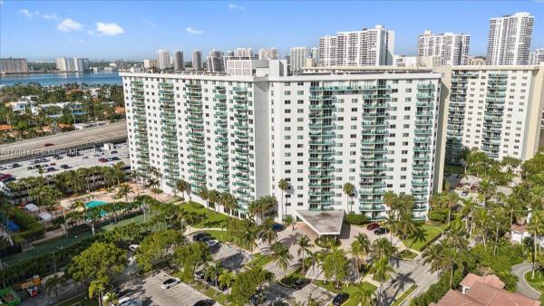 Oceanview B, 19380 Collins Ave #121, Sunny Isles Beach, Florida 33160, image 1