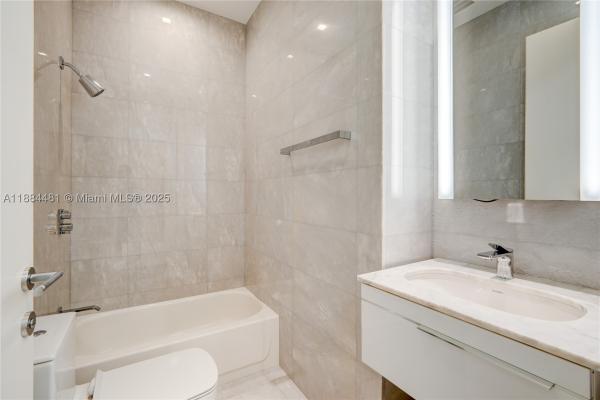 Turnberry Ocean Club Residences, 18501 Collins Ave #5001, Sunny Isles Beach, Florida 33160, image 1