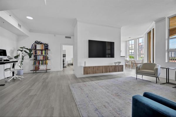 Alaqua, 3001 NE 185 St #523, Aventura, Florida 33180, image 1