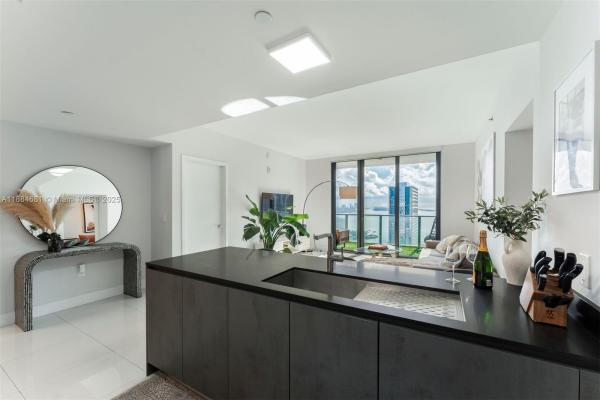 1010 Brickell, 1010 Brickell Ave #3004, Miami, Florida 33131, image 1