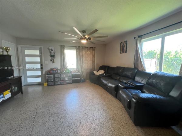 Palmland Homes South, 30001 SW 149th Ct, Leisure City, Florida 33033, image 2