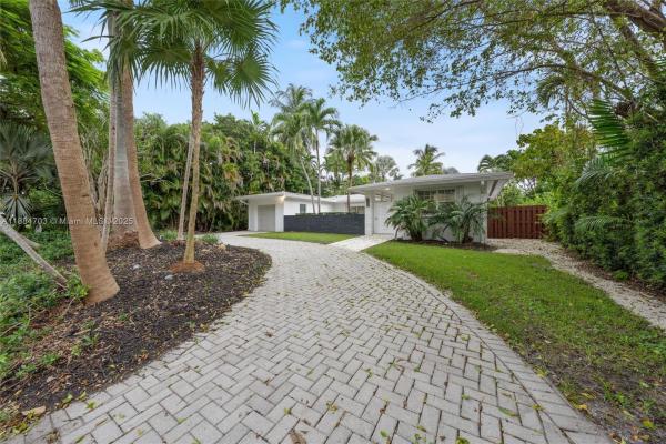 Keystone Point, 1825 Alamanda Dr, North Miami, Florida 33181, image 1