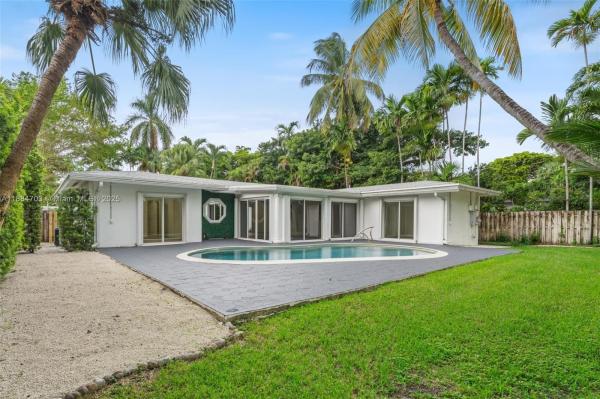 Keystone Point, 1825 Alamanda Dr, North Miami, Florida 33181, image 2