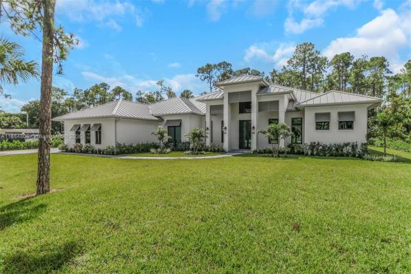 Logan Woods, 5174 Sycamore Dr, Naples, Florida 34119, image 1