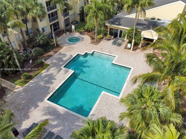 Sun Vista Gardens, 5720 Rock Island Rd #396, Tamarac, Florida 33319, image 1