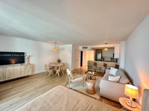 Roney Palace, 2301 Collins Ave #511, Miami Beach, Florida 33139, image 1