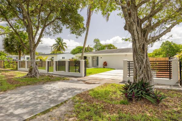 12245 NW 2nd Ave, Miami, Florida 33168, image 1