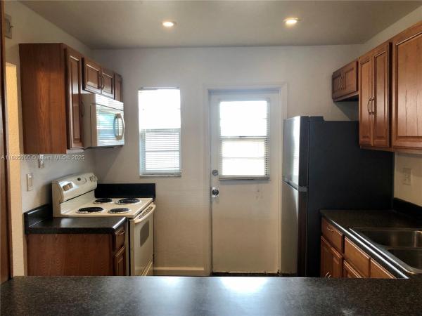 Arrowhead, 8121 SW 24th Ct #304, Davie, Florida 33324, image 1