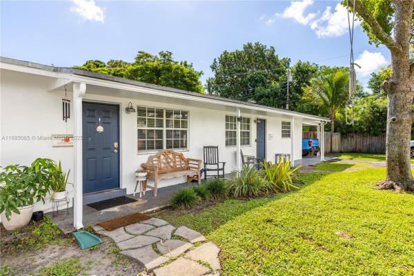 Central Oakland Park, 3960 NE 8th Ave, Oakland Park, Florida 33334, image 1