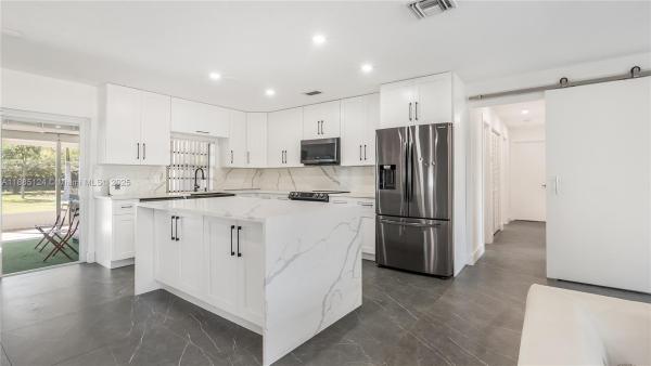 Country Corners, 6231 SW 188th Ave, Southwest Ranches, Florida 33332, image 3
