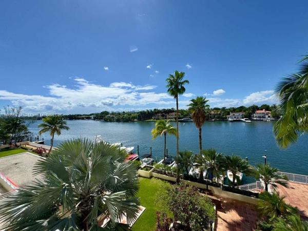 5600 Collins, 5600 Collins Ave #5L, Miami Beach, Florida 33140, image 2